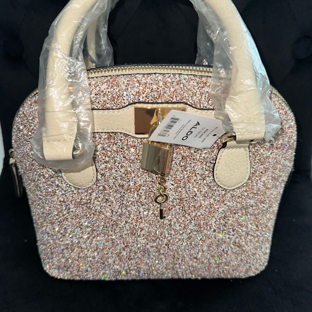 Aldo Barland bag pink glittery( NEW condition)